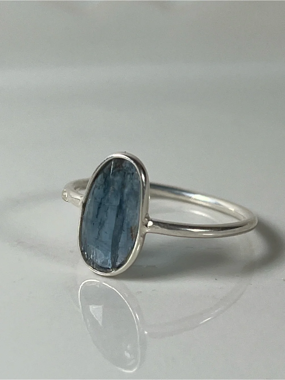 Solid Sterling Silver 925 Blue Kyanite Gemstone Flat Stacker Ring Size 8.25